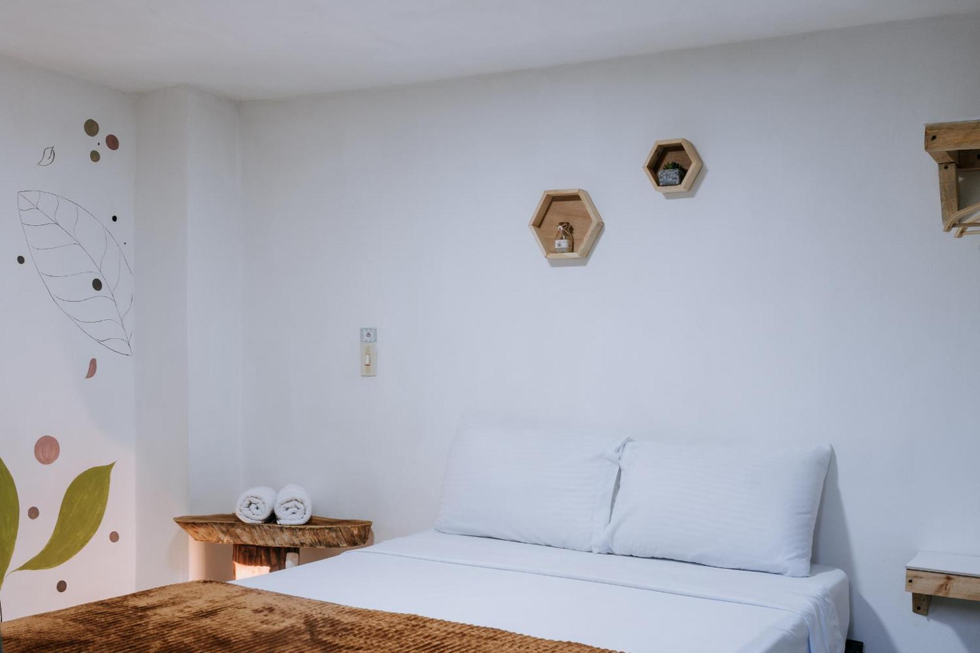 Origen Hostel خاردين المظهر الخارجي الصورة