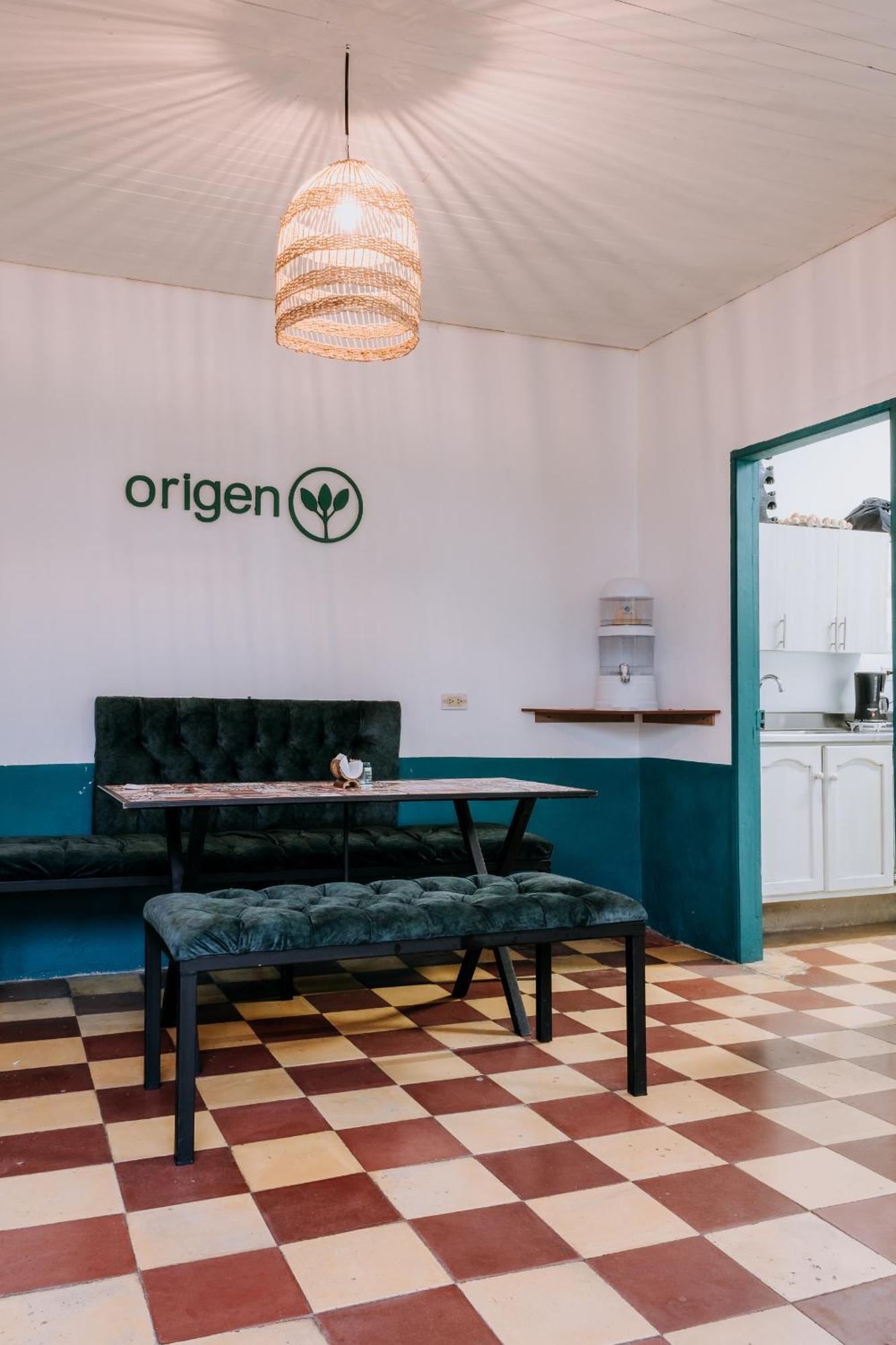 Origen Hostel خاردين المظهر الخارجي الصورة