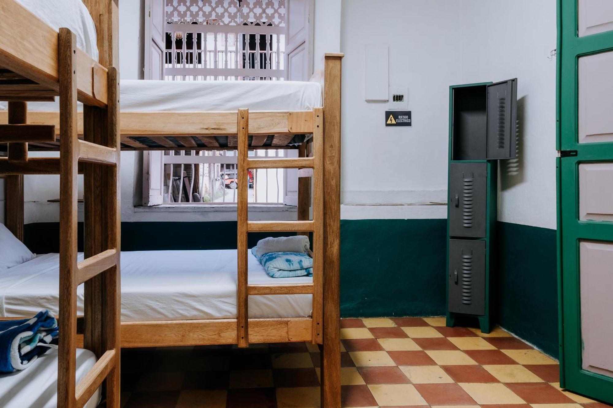 Origen Hostel خاردين المظهر الخارجي الصورة